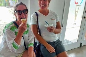 Placencia: Street Food and Creole Cuisine Tour with Tasting