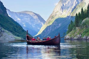 Bergen: Viking Village, Nærøyfjord & Flåm Day Trip
