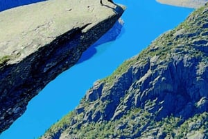 Pacote de excursão privada de 5 dias com caminhadas pelas Três Coroas da Noruega