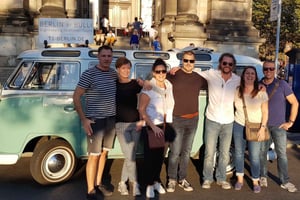 Berlín: Tour turístico en el clásico Volkswagen T1 Samba Bus
