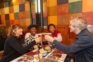 Visita gastronómica a Berlín con comida completa y cerveza