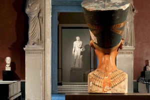 Berlin: Highlights Neues Museum Guided Tour