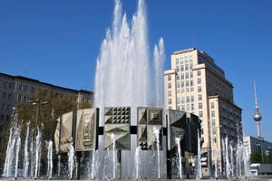 Berlin: Karl-Marx-Allee 2-Stunden Tour