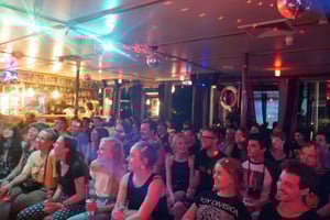 Berlino: Spettacolo comico Laughing Spree su una barca