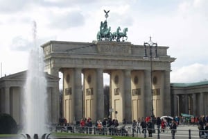 ベルリン：見どころをまわるプライベートウォーキングツアー