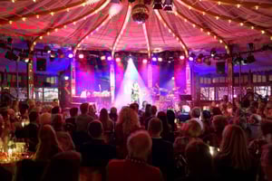 Берлин: Билет в бар Jeder Vernunft - театр и ресторан