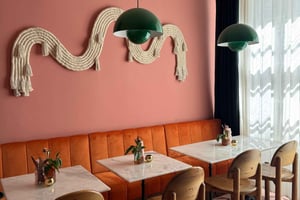 Berlijnse Muur-wijnproeverij: geschiedenis van de Koude Oorlog en wijn en kaas