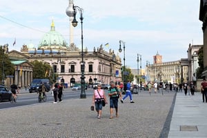Private Walking Tour with Berlin Highlights Licensed Guide