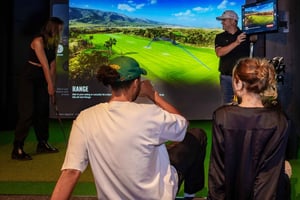 The Ultimate Berlin Golf Lounge for Groups, Games&Good Times