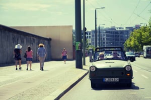 Trabi Safari Berlin: Beridningen av muren