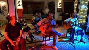 '¡El restaurante 'Minor a la Jazz' realmente brilla!