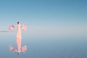 Desde Atacama, Chile: Tour privado de 2 días al Salar de Uyuni.