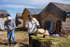 From Cusco: Lake Titicaca, Uros and Amantani by sleeper bus