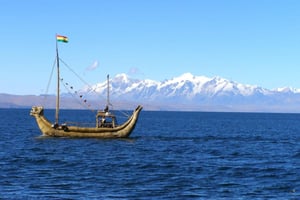 From La Paz: Group Excursion to Lake Titicaca and Sun Island