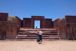 Desde La Paz: Excursión de un día a Tiwanaku y el Lago Titicaca