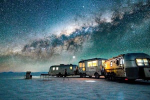 Desde La Paz: Viaje al Salar de Uyuni con Vino al Atardecer