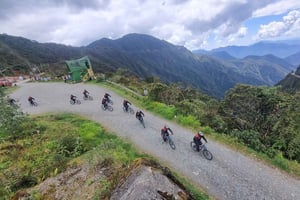 La Paz: Death Road Mountain Biking Tour