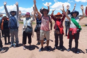 La Paz, TIAHUANACO + PUMA PUNKU + Lounas_yksityinen retki