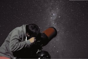 Uyuni: Excursão de observação de estrelas com telescópio e pôr do sol