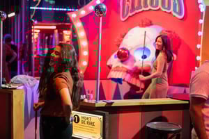 9-hole Crazy Golf in Bordeaux