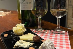 Bordeaux wines : tasting with 4 white wines and cheese