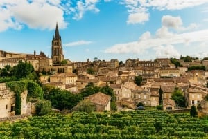 Från St. Emilion Village halvdagsutflykt i vin
