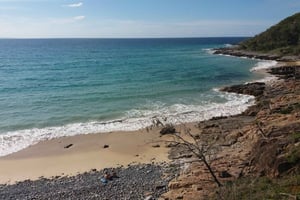 Brisbane: Eumundi Markets, Noosa Hinterland & Sunset Cruise