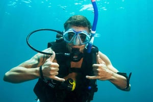 Moreton Island Day-Trip to Scuba Dive and More