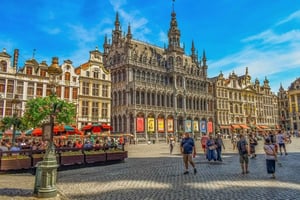Brussels: Guided Walking Tour with Optional Beer Tasting