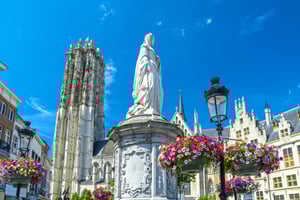 Бельгия: Экскурсия в Мехелен и Левен на поезде