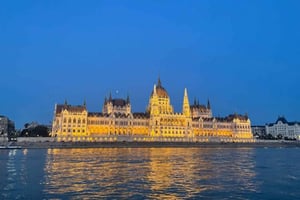 Budapest: City Highlights Sightseeing Cruise