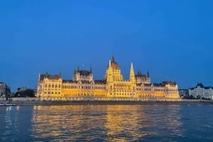 Budapest: City Highlights Sightseeing Cruise