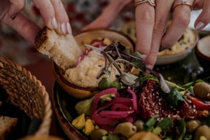 Budapest: Mezze-bricka med obegränsat vin och bubbel