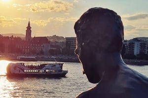 Budapest: Nighttime or Daytime Sightseeing Cruise