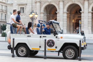Ikonisk Budapest-tur med klassisk russisk jeep og G-Wagon