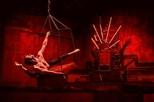 Recirquel Company: Walk My World Immersive Show toegangsbewijs