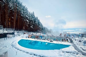 Sofiasta: Rila-vuoren talvinen päiväkierros, jossa on laskettelua ja kylpylää