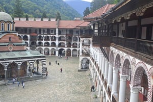 Tour del monastero di Rila, degustazione di vini e pranzo