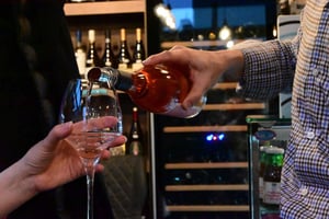 Sofia: Vino e Tapas - Esperienza di degustazione di vini bulgari