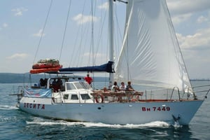 Balchik: crucero de 4 horas por el mar Negro con almuerzo y bebidas