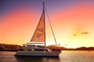 Cairns: Dinner-Bootsfahrt auf der Spirit of Cairns