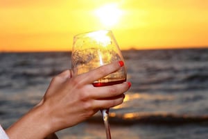 Kair: rejs po Nilu z kolacją o zachodzie słońca, pokazem i opcjonalnym transferem