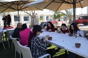 Cairo: workshop handgemaakte potten met hapjes en drankjes