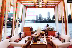 Kairo: Private Felucca-Fahrt mit Abendessen und Getränken