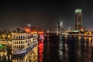 Cairo: Dinner Cruise on the Nile River with Entertainment
