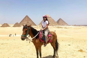 Giza Pyramids and Sphinx: Half-Day Private or Group Tour