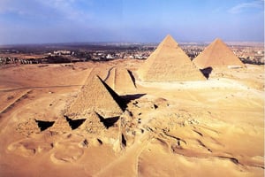 Pyramids of Giza and Grand Egyptian Museum Guided Day Tour