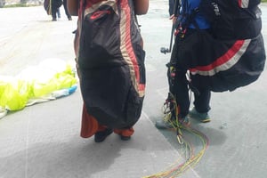 Ciudad del Cabo: quad, parapente y paseo en barco al atardecer