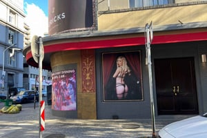 Exklusiv nattklubbstur med lokala gentlemän i Kapstaden