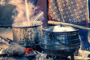 Langa Township: Outdoor Potjiekos Cooking with Drinks